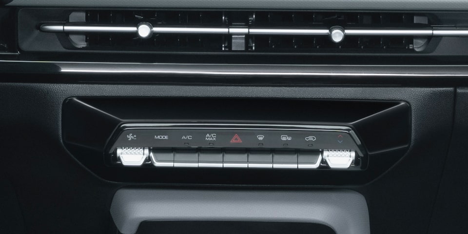 Nuevo Chevrolet Aveo tipo Sedán 2025, con aire acondicionado electrónico de controles automáticos
