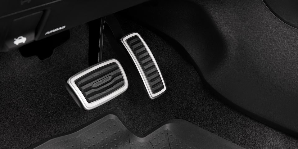 Cubiertas de pedal deportiva para tu SUV Chevrolet Trax 2025, deportiva y urbana