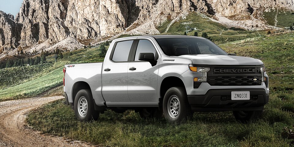 Chevrolet Silverado 2025 tu camioneta de trabajo con motor 2.7L turbo eficiente y más de 4 toneladas de capacidad de arrastre